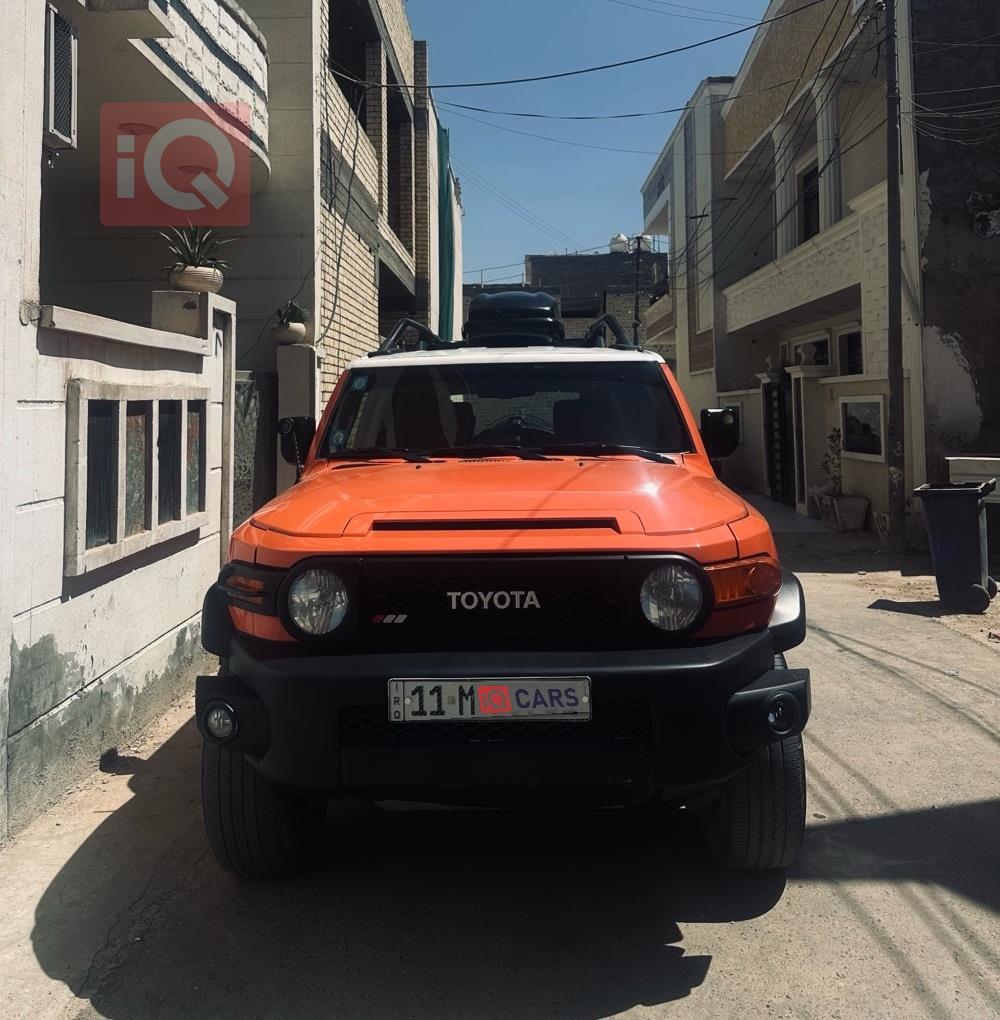 تويوتا FJ كروزر